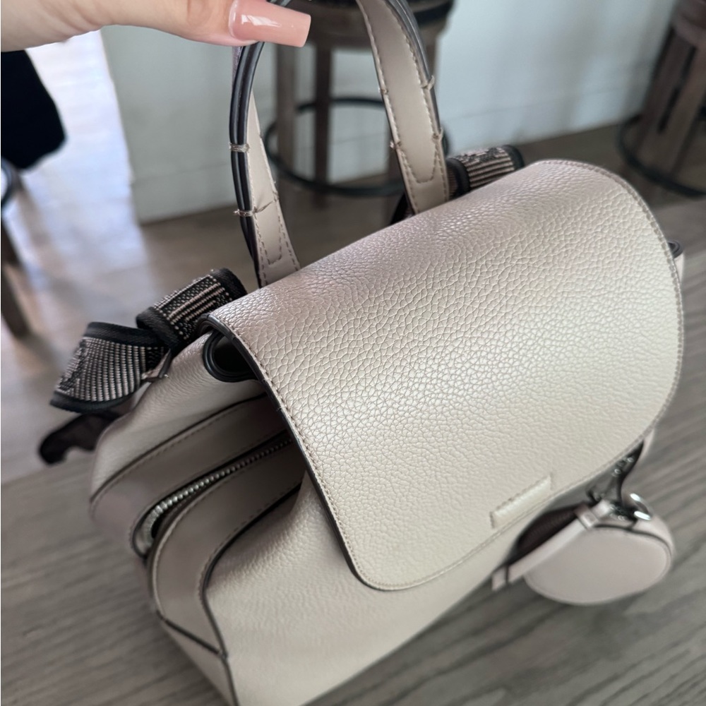 Calvin Klein backpack - Picture 3 of 4